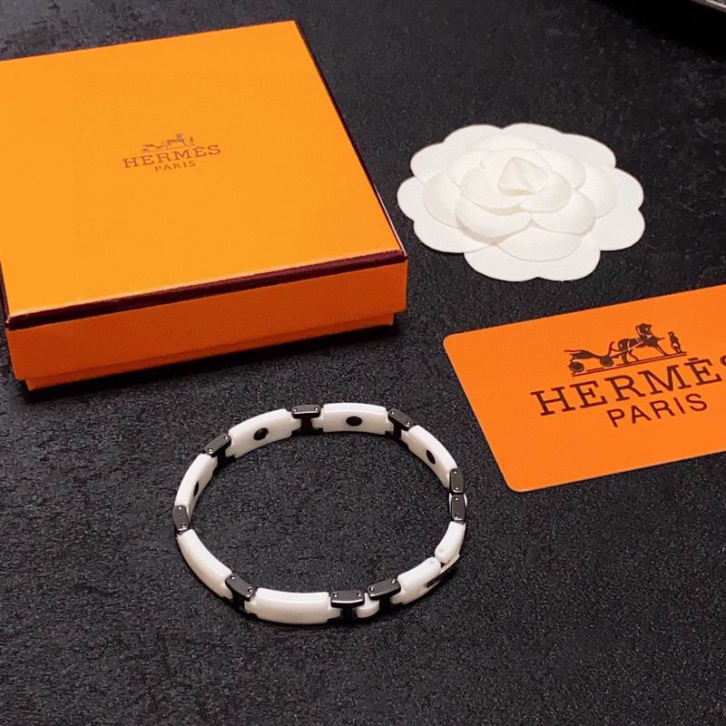 Hermes Bracelet 02lyr07